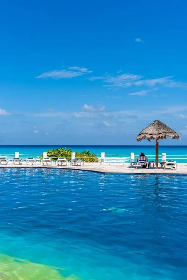 1Br In Villas Marlin, Beach Access And Pools Cancun Mexico