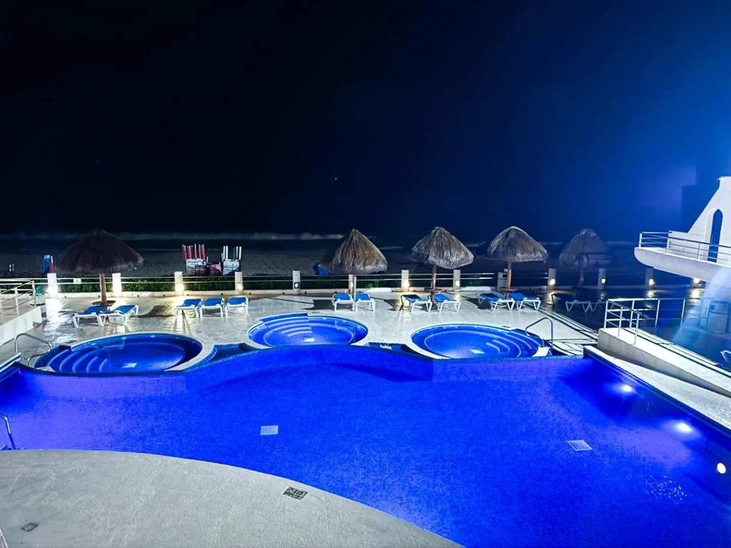 1Br In Villas Marlin, Beach Access And Pools Cancun Apartment